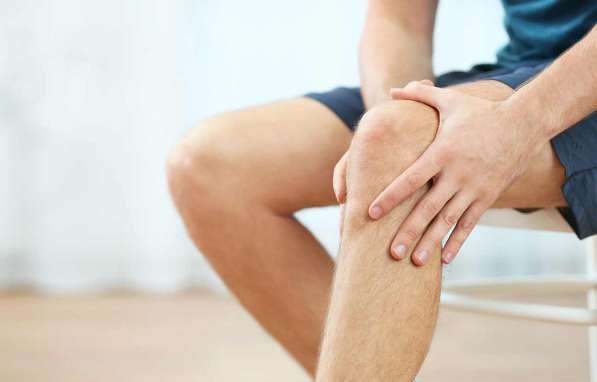 Phân biệt viêm xương khớp và loãng xương ở người cao tuổi